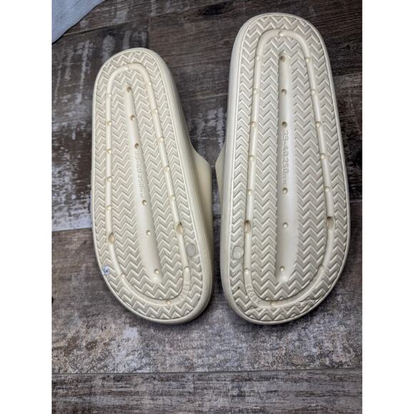 Shiba Inu Pillow Slides.  Size 39 Size 40 EU.  Women's 9, Men's 7. - Picture 5 of 7